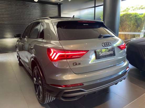 AUDI-Q3-2.0 40 TFSI GASOLINA PERFORMANCE BLACK QUATTRO TIPTRONIC AUDI-Q3-2023
