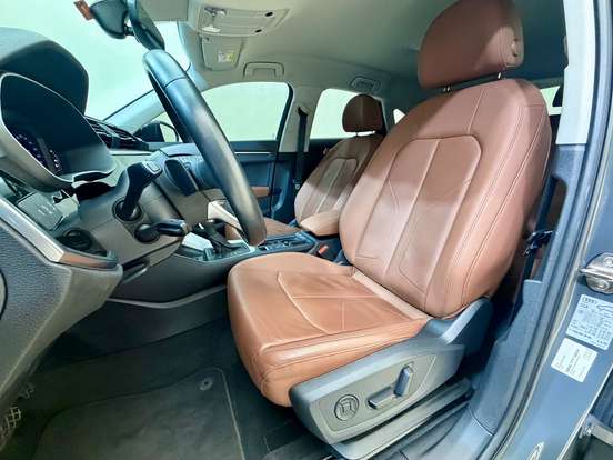 AUDI-Q3-2023
