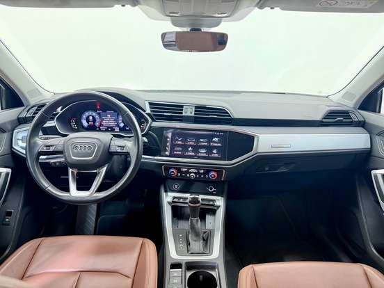 AUDI-Q3-2023