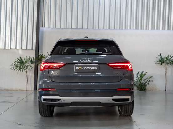 AUDI-Q3-2.0 40 TFSI GASOLINA PERFORMANCE QUATTRO TIPTRONIC AUDI-Q3-2022