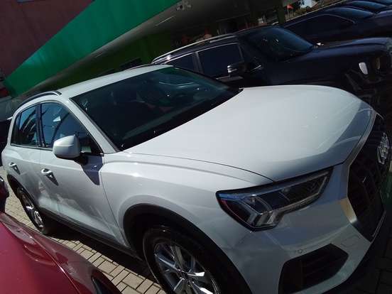 AUDI-Q3-2024