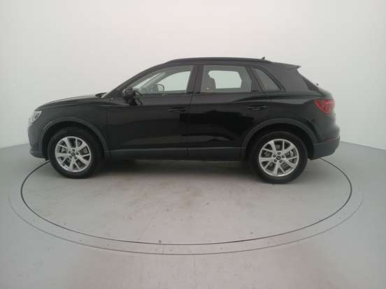 AUDI-Q3-2024