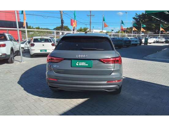 AUDI-Q3-2024