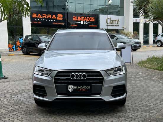 AUDI-Q3-2015