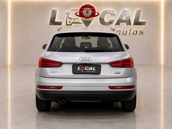AUDI-Q3-2015