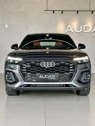 AUDI-Q5-2021