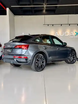 AUDI-Q5-2.0 45 TFSI GASOLINA S LINE BLACK QUATTRO S TRONIC AUDI-Q5-2021