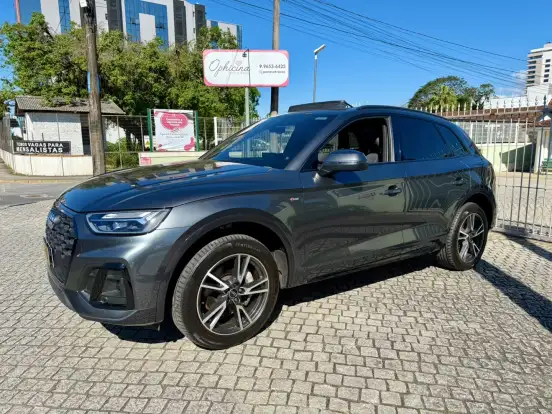 AUDI-Q5-2021