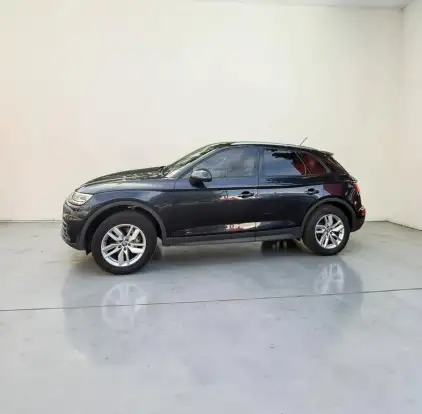 AUDI-Q5-2019