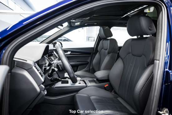 AUDI-Q5-2022