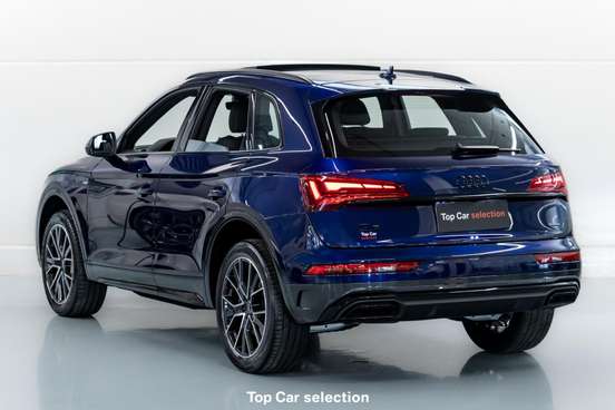 AUDI-Q5-2022