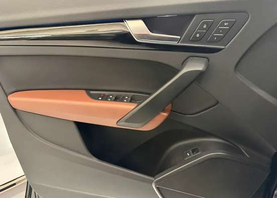 AUDI-Q5-2023
