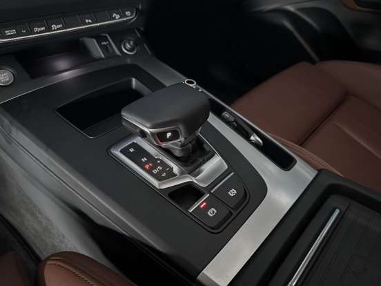 AUDI-Q5-2024