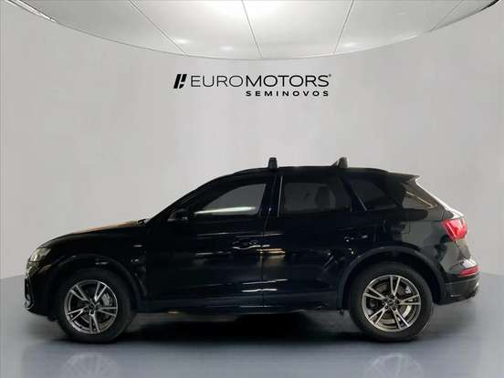 AUDI-Q5-2024
