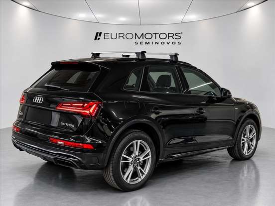 AUDI-Q5-2024