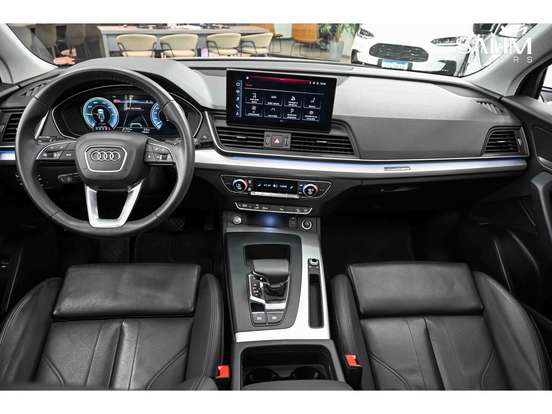 AUDI-Q5-2023