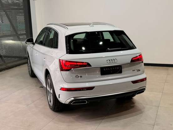 AUDI-Q5-2.0 55 TFSIE PHEV PERFORMANCE QUATTRO S TRONIC AUDI-Q5-2024