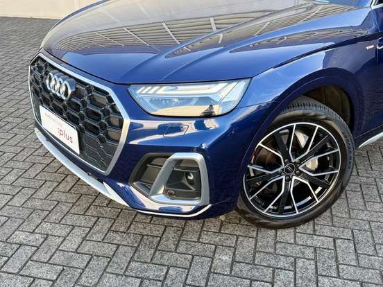 AUDI-Q5-2024