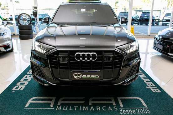 AUDI-Q7-2023
