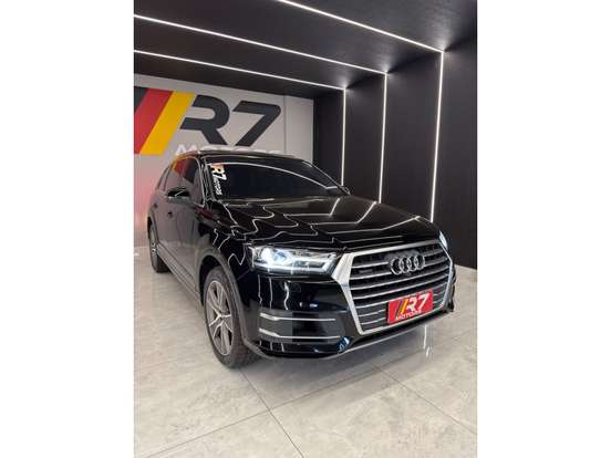 AUDI-Q7-2018