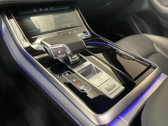 AUDI-Q8-3.0 TFSI GASOLINA PERFORMANCE BLACK QUATTRO TIPTRONIC AUDI-Q8-2019
