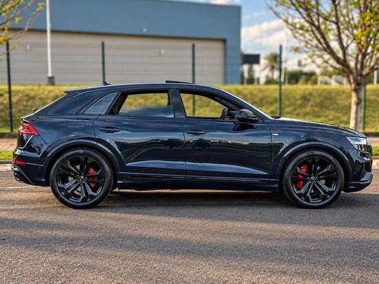 AUDI-Q8-3.0 TFSI GASOLINA PERFORMANCE BLACK QUATTRO TIPTRONIC AUDI-Q8-2023