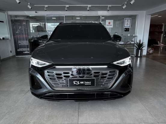AUDI-Q8 E-TRON-55 ELÉTRICO PERFORMANCE BLACK QUATTRO AUDI-Q8 E-TRON-2023