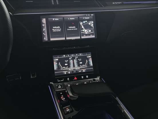 AUDI-Q8 E-TRON-55 ELÉTRICO PERFORMANCE BLACK QUATTRO AUDI-Q8 E-TRON-2023