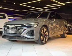 AUDI Q8 E-TRON 55 ELÉTRICO SPORTBACK PERFORMANCE BLACK QUATTRO AUDI Q8 E-TRON 55 ELÉTRICO SPORTBACK PERFORMANCE BLACK QUATTRO