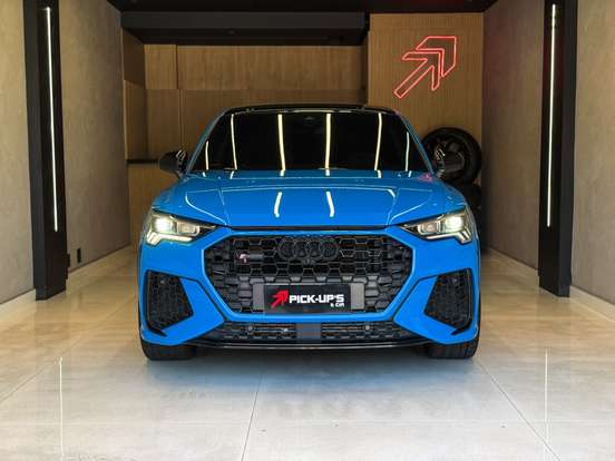 AUDI-RS Q3-2021