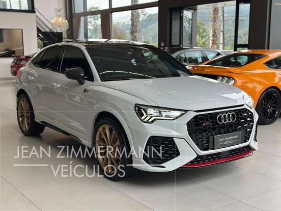 AUDI-RS Q3-2020