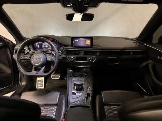 AUDI-RS4-2018