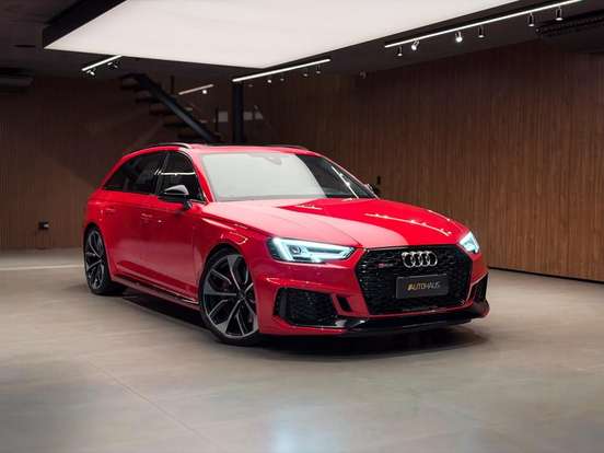 AUDI-RS4-2019