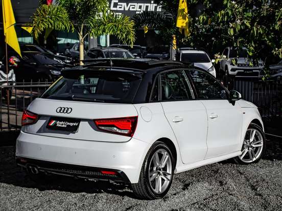 AUDI-A1-2015