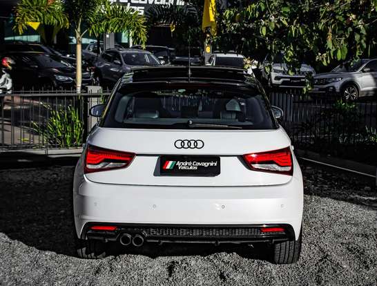 AUDI-A1-2015