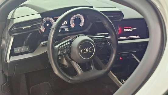 AUDI-A3-2021