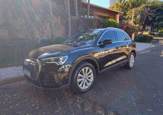 AUDI-Q3-2020
