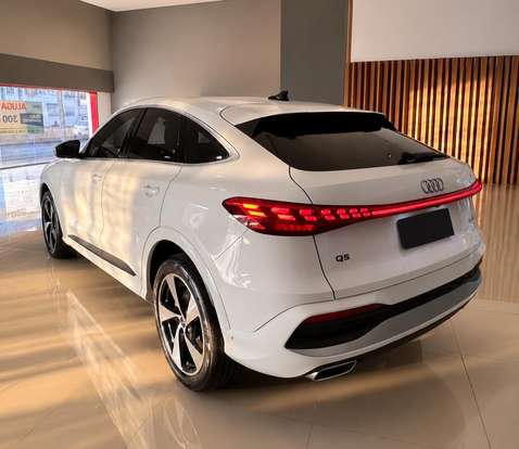 AUDI-Q5-2025