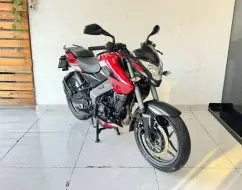 BAJAJ DOMINAR 200 BAJAJ DOMINAR 200