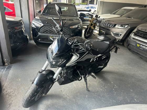 BAJAJ DOMINAR 250 