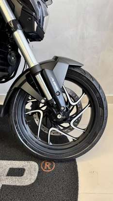 BAJAJ-DOMINAR 400-2025