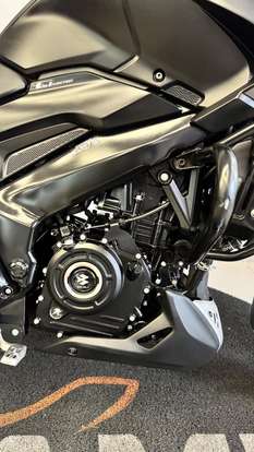 BAJAJ-DOMINAR 400-2025