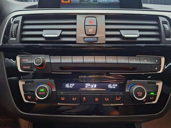 BMW-120i-2.0 16V GASOLINA SPORT 4P AUTOMÁTICO BMW-120i-2019