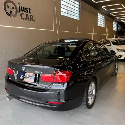 BMW-320i-2015