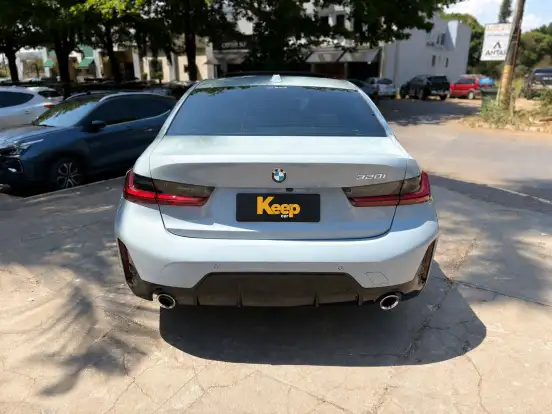 BMW-320i-2025