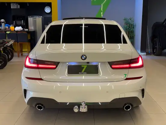 BMW-320i-2.0 16V TURBO FLEX M SPORT AUTOMÁTICO BMW-320i-2021