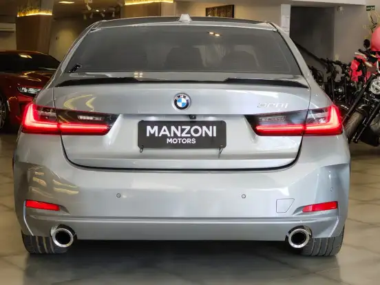 BMW-320i-2024