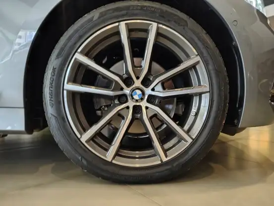 BMW-320i-2.0 16V TURBO FLEX SPORT GP AUTOMÁTICO BMW-320i-2024