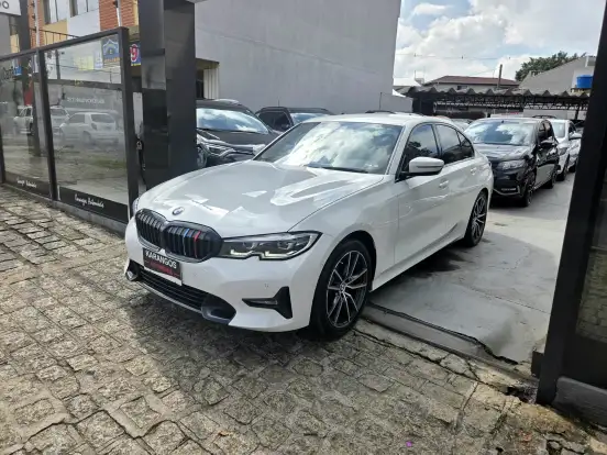 BMW-320i-2.0 16V TURBO GASOLINA SPORT AUTOMÁTICO BMW-320i-2019