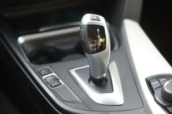 BMW-320i-2014